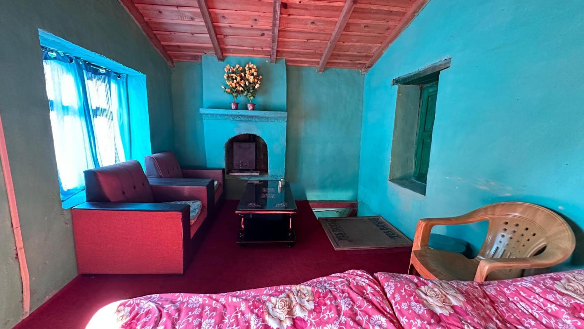 Joshi Cottage בינסר מראה חיצוני תמונה