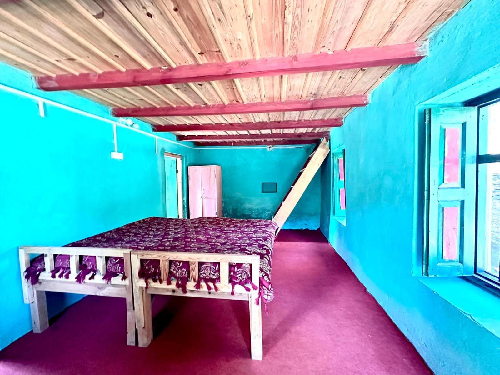 Joshi Cottage בינסר מראה חיצוני תמונה